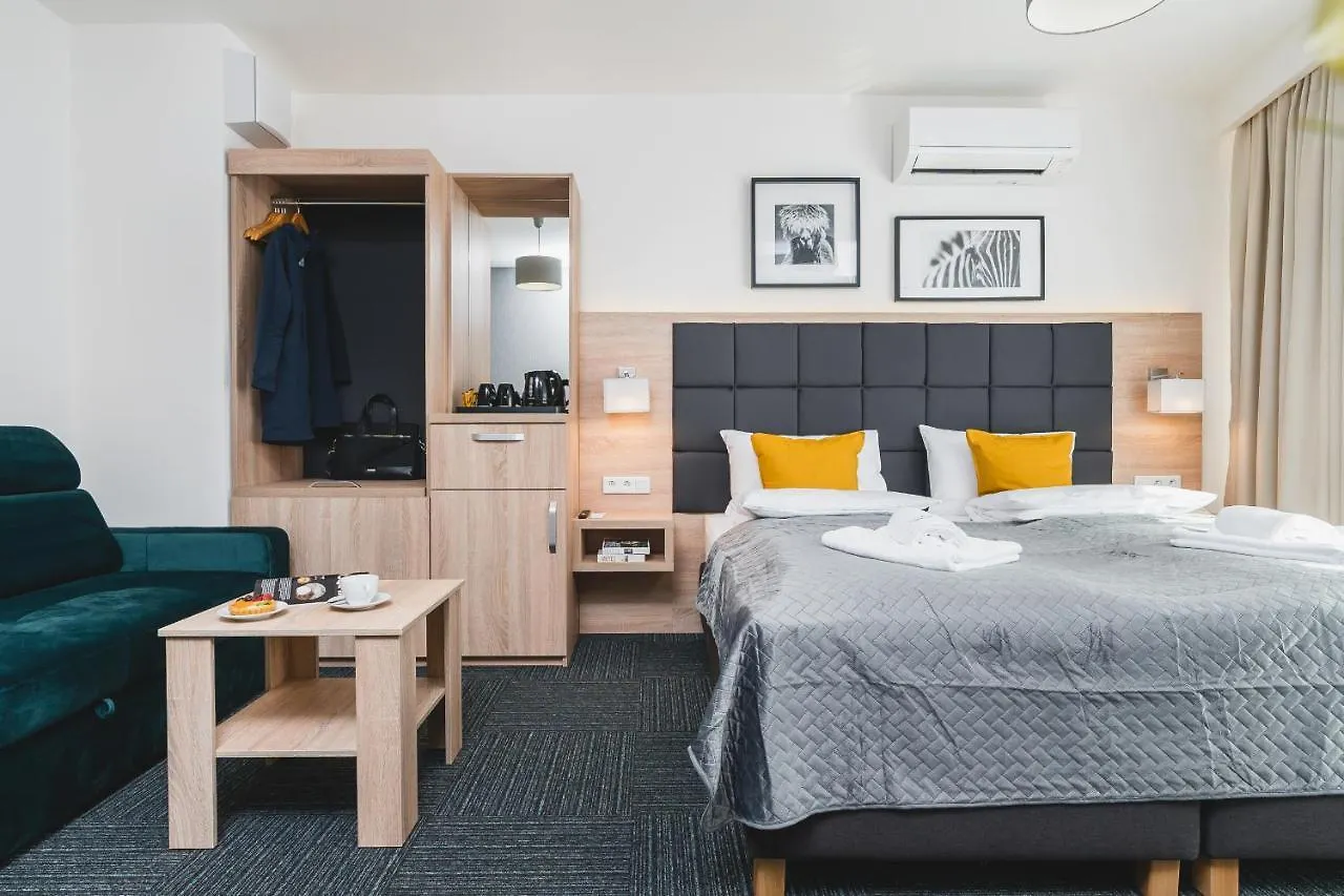 Aron Residence Old Town Krakow 3*,